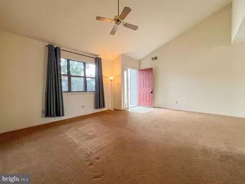 120 Diminish Dr, Newark, DE 19713 photo 9