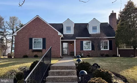 316 Waycross Rd, Wilmington, DE 19803