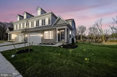 271 Grove View Dr, Hockessin, DE 19707