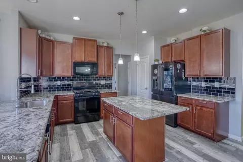 Kitchen - 216 Edgar Rd, Townsend, DE 19734 photo 2 of 4