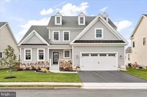 913 Reynolds St, Delaware City, DE 19706