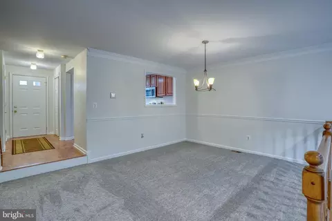 Entry Way - 302 Benham Ct, Newark, DE 19711 photo 4 of 6