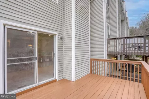Exterior - 302 Benham Ct, Newark, DE 19711 photo 4 of 5