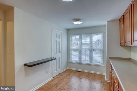 Entry Way - 302 Benham Ct, Newark, DE 19711 photo 2 of 6