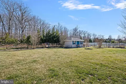 Exterior - 9 Hempstead Dr, Newark, DE 19702 photo 4 of 5