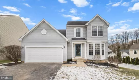 105 Berry Dr, Wilmington, DE 19808