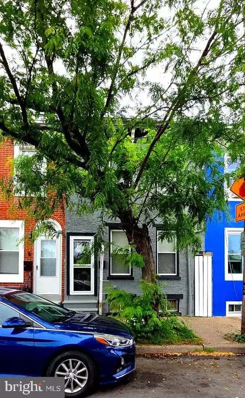 715 W 7th St, Wilmington, DE 19801