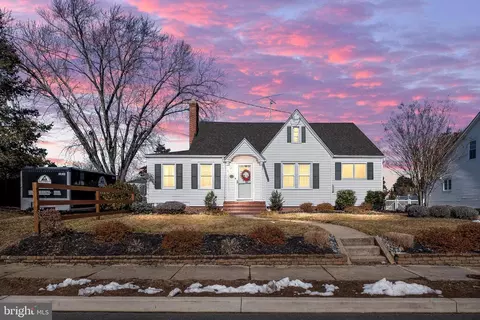 11 W Hoffecker St, Middletown, DE 19709