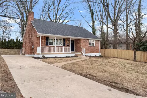 210 Beechwood Rd, Wilmington, DE 19809
