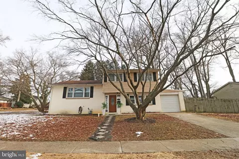 131 Compass Dr, Claymont, DE 19703