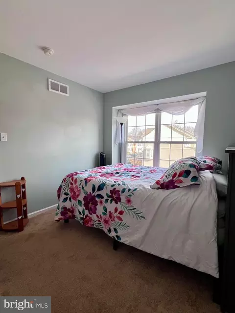 Bedroom - 142 Couples Dr, Newark, DE 19702 photo 4 of 5