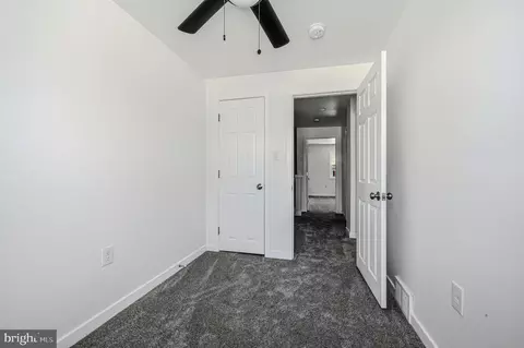 Entry Way - 180 Madison Dr, Newark, DE 19711 photo 5 of 6