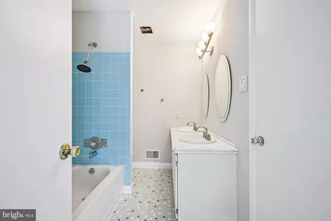 Bath - 3100 Ruby Dr, Wilmington, DE 19810 photo 1 of 3