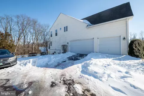 Exterior - 613 Garron Point Pass, Bear, DE 19701 photo 3 of 6