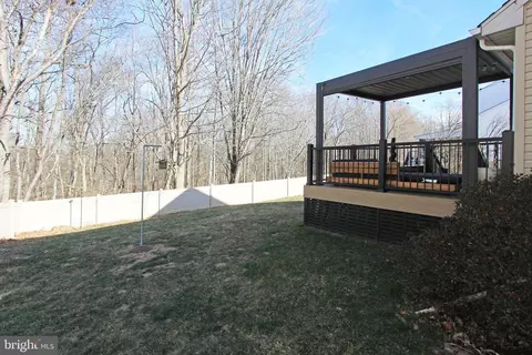 Exterior - 251 E Flagstone Dr, Newark, DE 19702 photo 3 of 5
