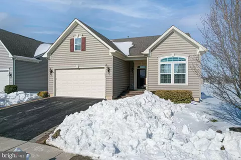 Exterior - 633 Southerness Dr, Townsend, DE 19734 photo 2 of 10