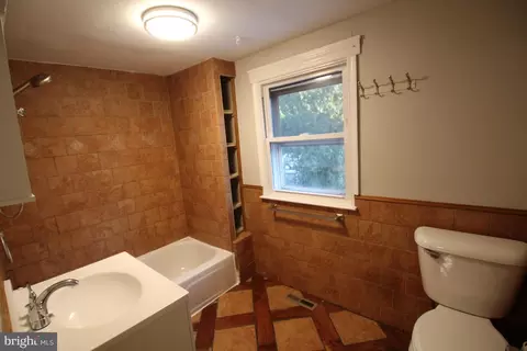 Entry Way - 25 E 4th St, New Castle, DE 19720 photo 5 of 5