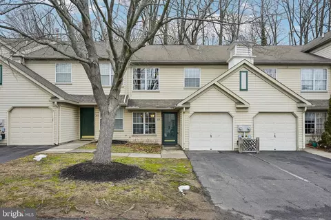 205 Stonebridge Blvd, New Castle, DE 19720