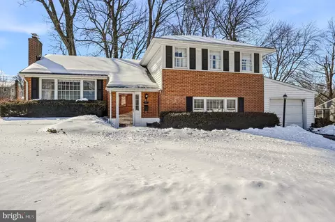 2414 Caney Rd, Wilmington, DE 19810