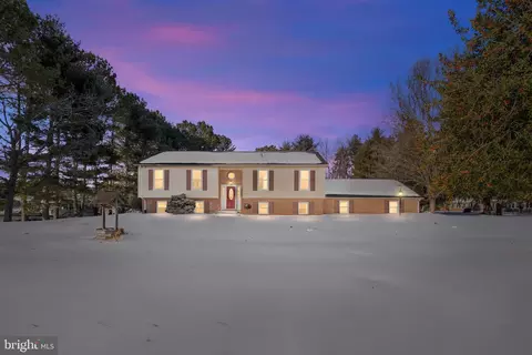 301 White Pine Dr, Middletown, DE 19709