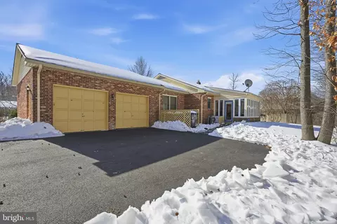 Other - 922 Sugar Pine Dr, Bear, DE 19701 photo 3 of 11
