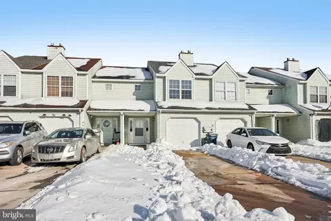 110 Auckland Dr, Newark, DE 19702