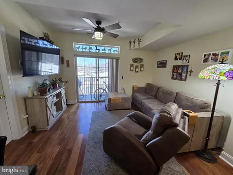 1000 Fountainview Cir #309, Newark, DE 19713