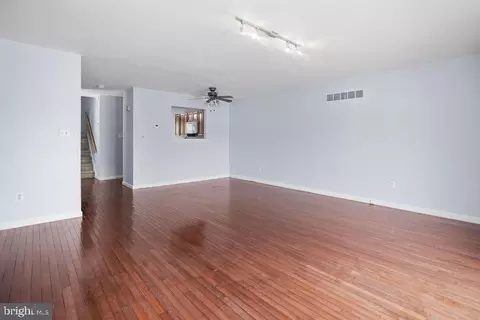 Living - 221 Vercelli Dr, Bear, DE 19701 photo 2 of 4