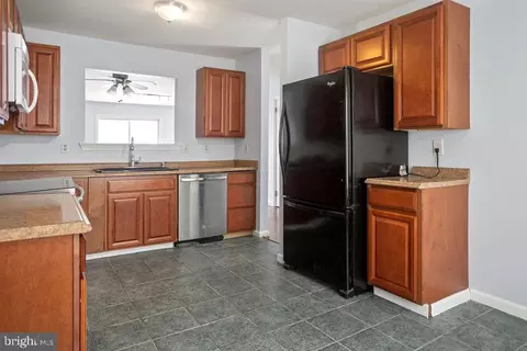 Kitchen - 221 Vercelli Dr, Bear, DE 19701 photo 2 of 2
