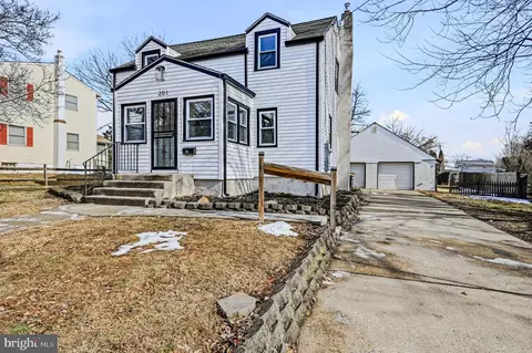 201 Clayton Ave, Wilmington, DE 19809
