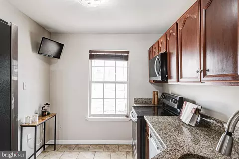 Kitchen - 421 S Antlers Pl, Bear, DE 19701 photo 5 of 5