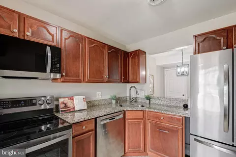 Kitchen - 421 S Antlers Pl, Bear, DE 19701 photo 3 of 5