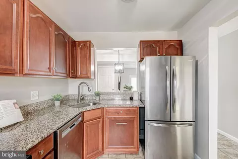 Kitchen - 421 S Antlers Pl, Bear, DE 19701 photo 4 of 5