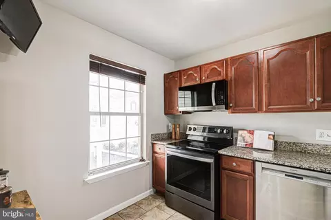 Kitchen - 421 S Antlers Pl, Bear, DE 19701 photo 2 of 5