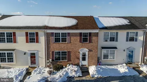 33 Pepperwood Ln, Bear, DE 19701