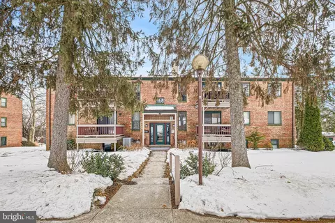 57 Paladin Dr, Wilmington, DE 19802