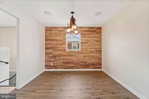 Entry Way - 53 Edinburgh Dr, New Castle, DE 19720 photo 3 of 6