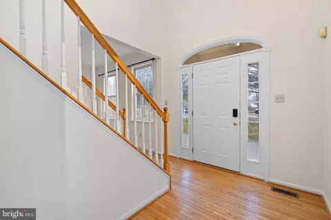 Entry Way - 6 Killens Pond Ct, Newark, DE 19711 photo 1 of 4