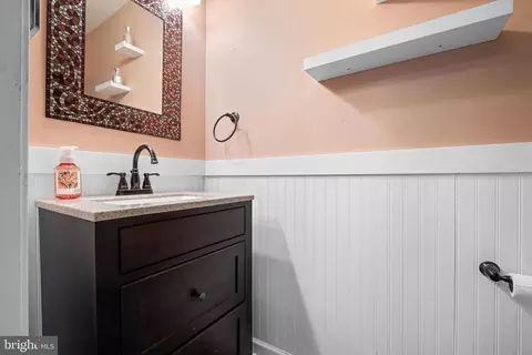 Entry Way - 250 Palermo Dr, Bear, DE 19701 photo 2 of 3