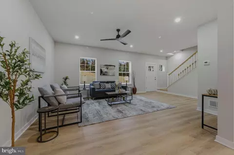 Entry Way - 6 Sheldon Dr, Newark, DE 19711 photo 2 of 12
