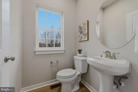 Entry Way - 6 Sheldon Dr, Newark, DE 19711 photo 7 of 12