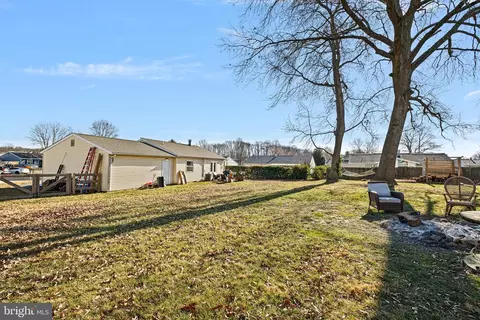 Exterior - 5 Sustain Ct, Newark, DE 19713 photo 3 of 4
