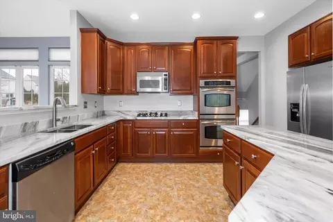 Kitchen - 125 Tweedsmere Dr, Townsend, DE 19734 photo 5 of 7
