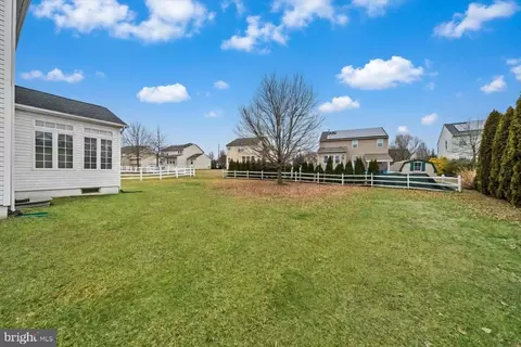 Exterior - 125 Tweedsmere Dr, Townsend, DE 19734 photo 3 of 4