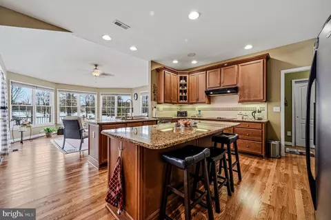 Kitchen - 211 Audubon Dr, Bear, DE 19701 photo 2 of 4