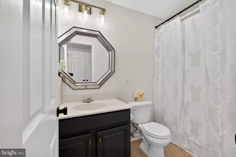 Bath - 265 Ann Dr, Middletown, DE 19709 photo 1 of 8