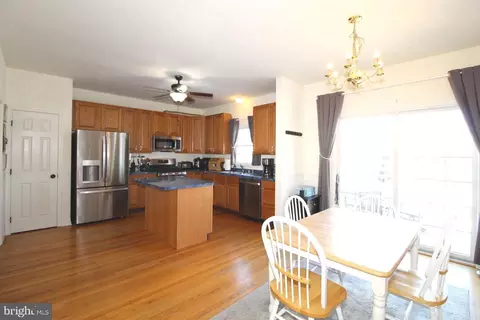 Kitchen - 48 Marble House Dr, Bear, DE 19701 photo 2 of 3