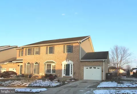 48 Marble House Dr, Bear, DE 19701