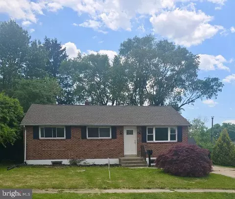 14 Cherry Rd, New Castle, DE 19720
