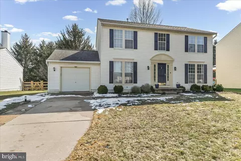 9 Coralberry Dr, Newark, DE 19702